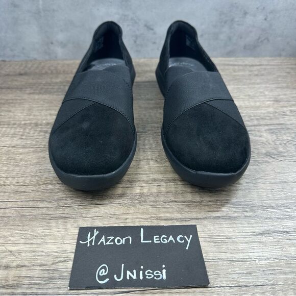 Clarks~Women’s~”Kayleigh Step” Black Suede Slip-On~Size 7M - Picture 3 of 8